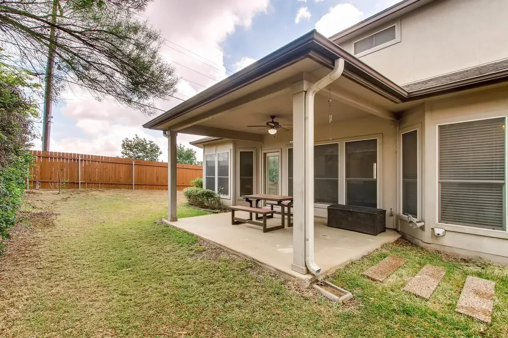 6914 Thorncliffe Drive Austin TX 78731
