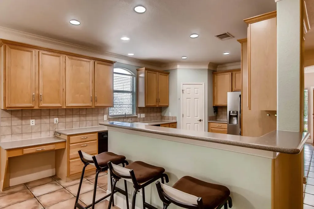 6914 Thorncliffe Drive Austin TX 78731