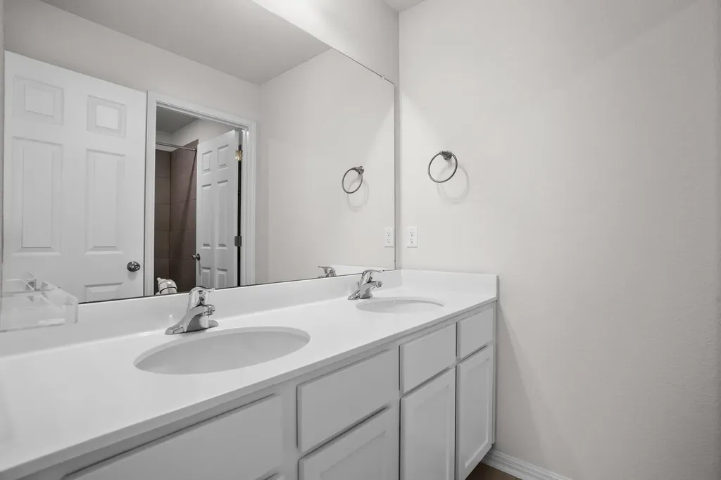 521 Falkland Trace Pflugerville TX 78660