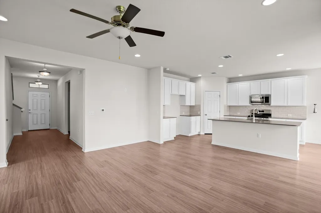 521 Falkland Trace Pflugerville TX 78660
