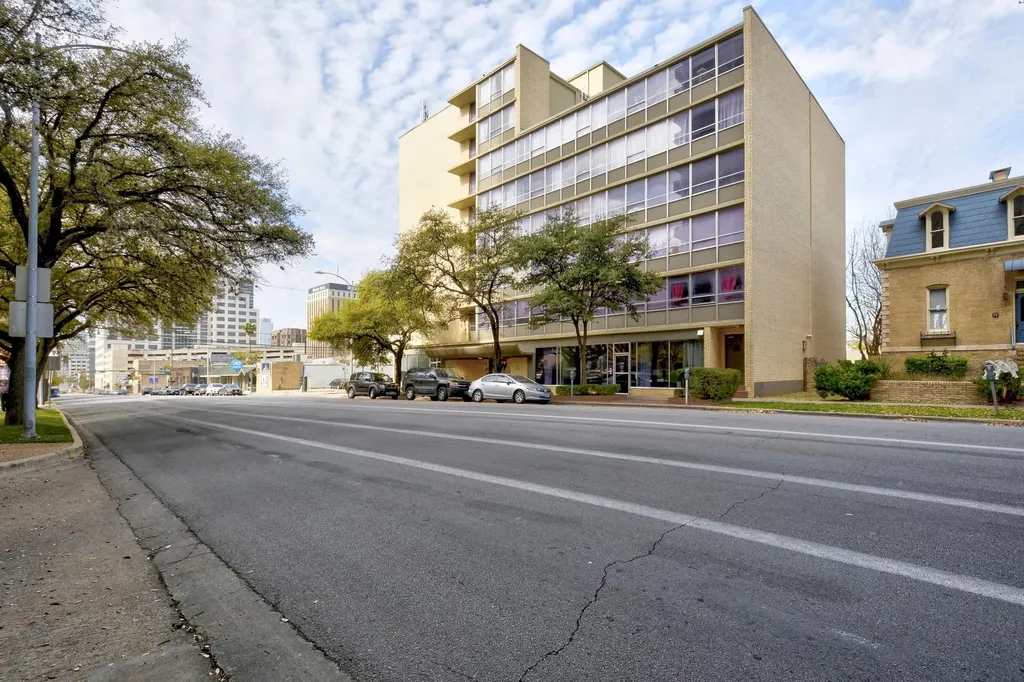 1800 Lavaca Street Austin TX 78701
