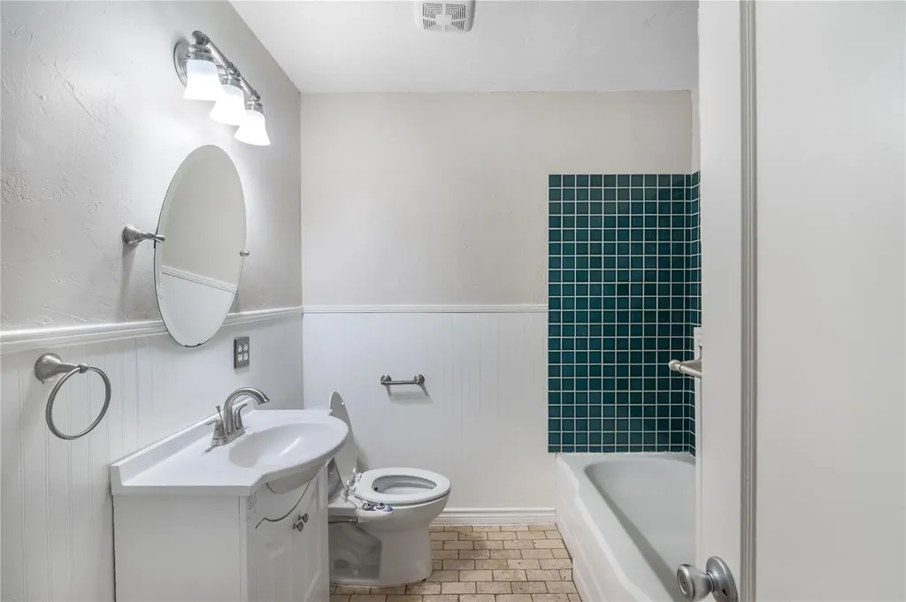 5213 Leralynn Street Austin TX 78751