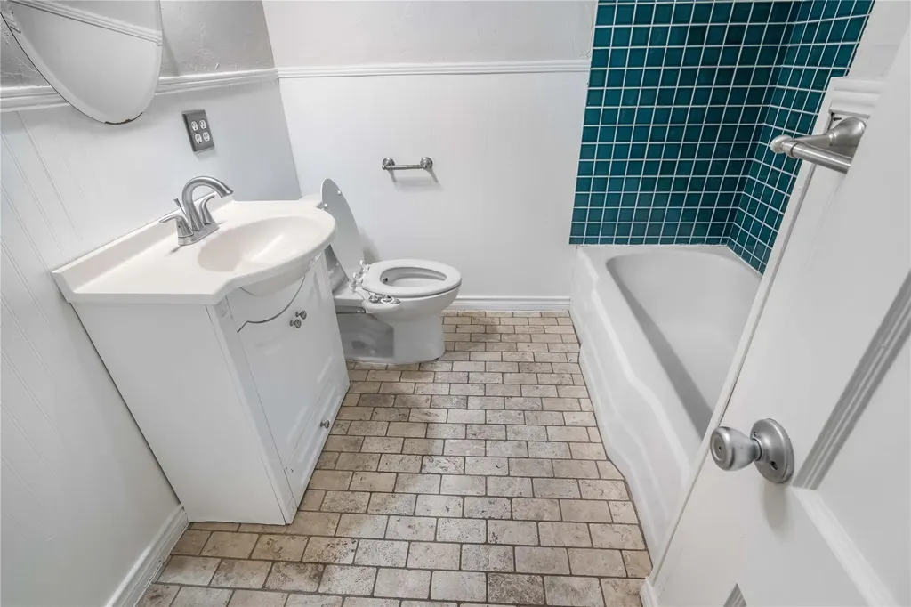5213 Leralynn Street Austin TX 78751