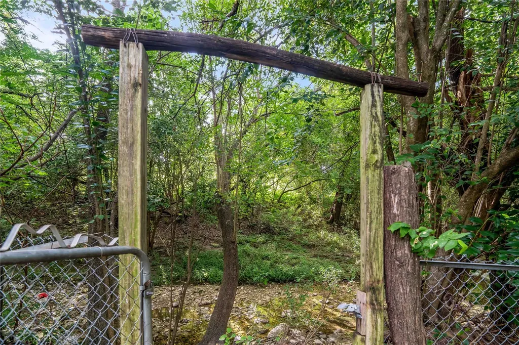 5213 Leralynn Street Austin TX 78751