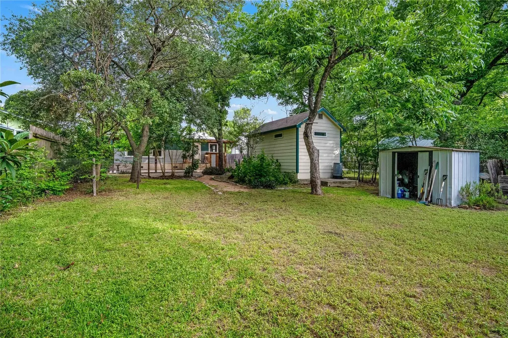 5213 Leralynn Street Austin TX 78751