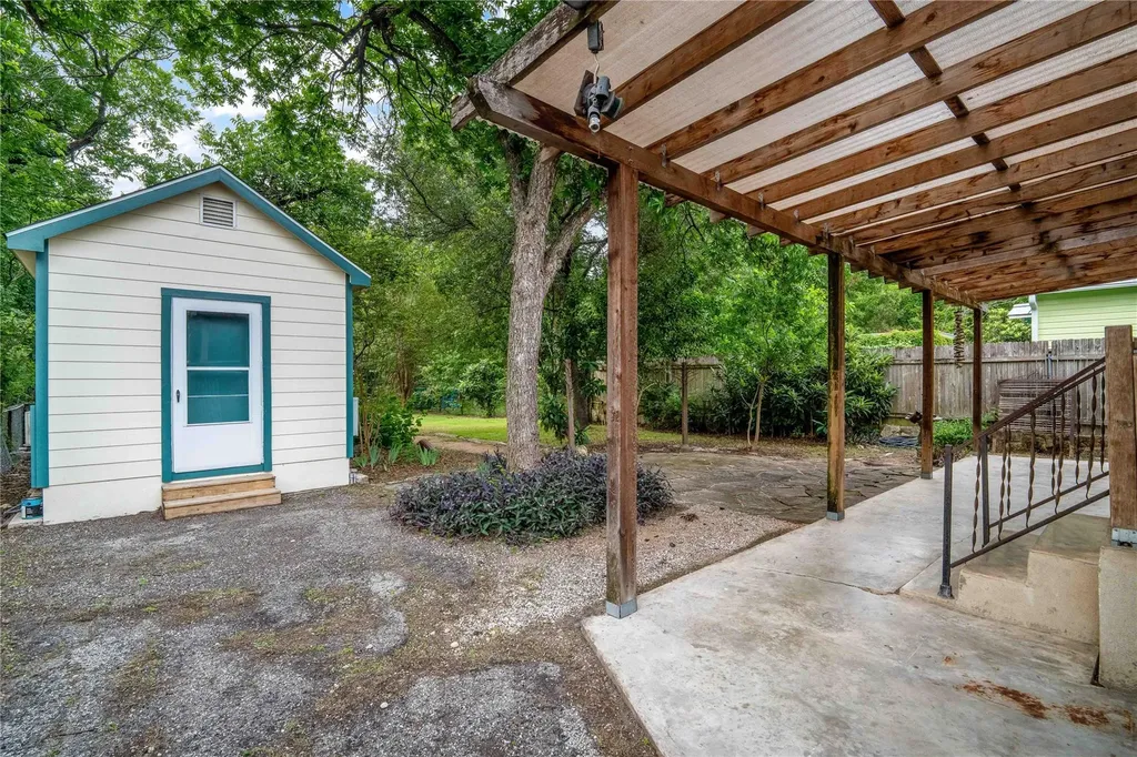 5213 Leralynn Street Austin TX 78751