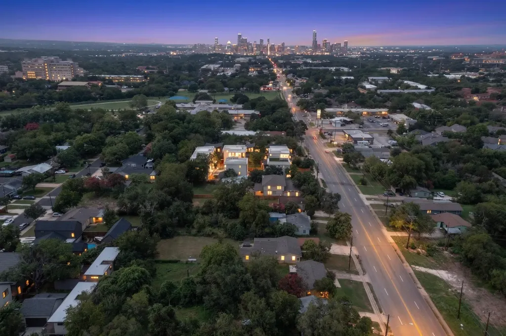 4502 S 1st Street Austin TX 78745