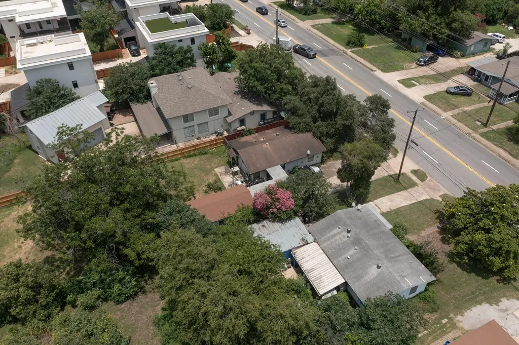 4502 S 1st Street Austin TX 78745