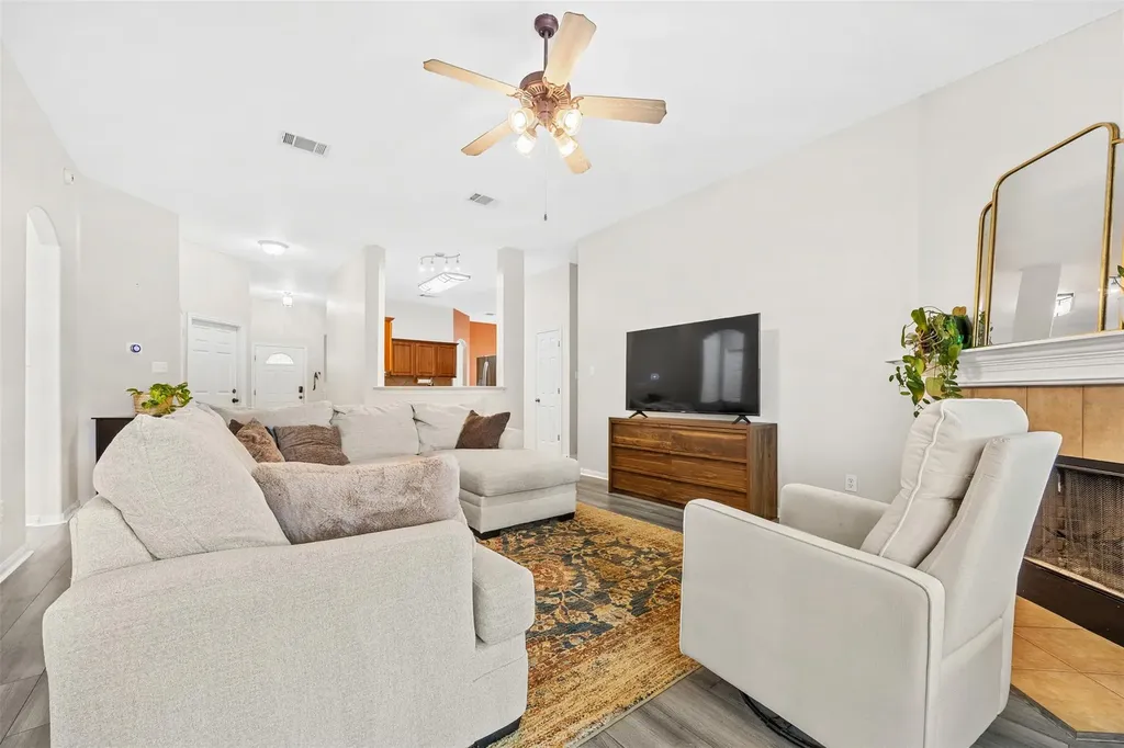 11204 Silo Valley Drive Austin TX 78754