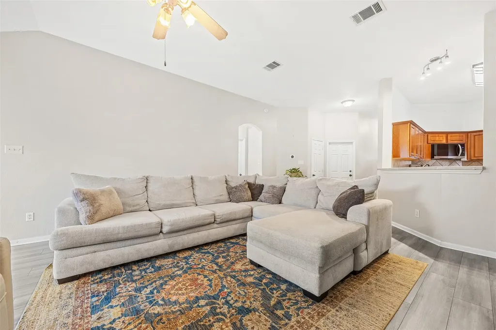 11204 Silo Valley Drive Austin TX 78754