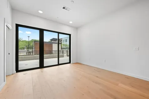 2209 S 1st Street Austin TX 78704