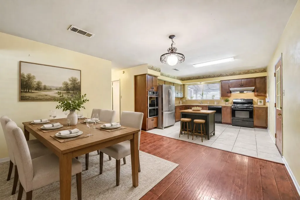 5001 Creekline Drive Austin TX 78745