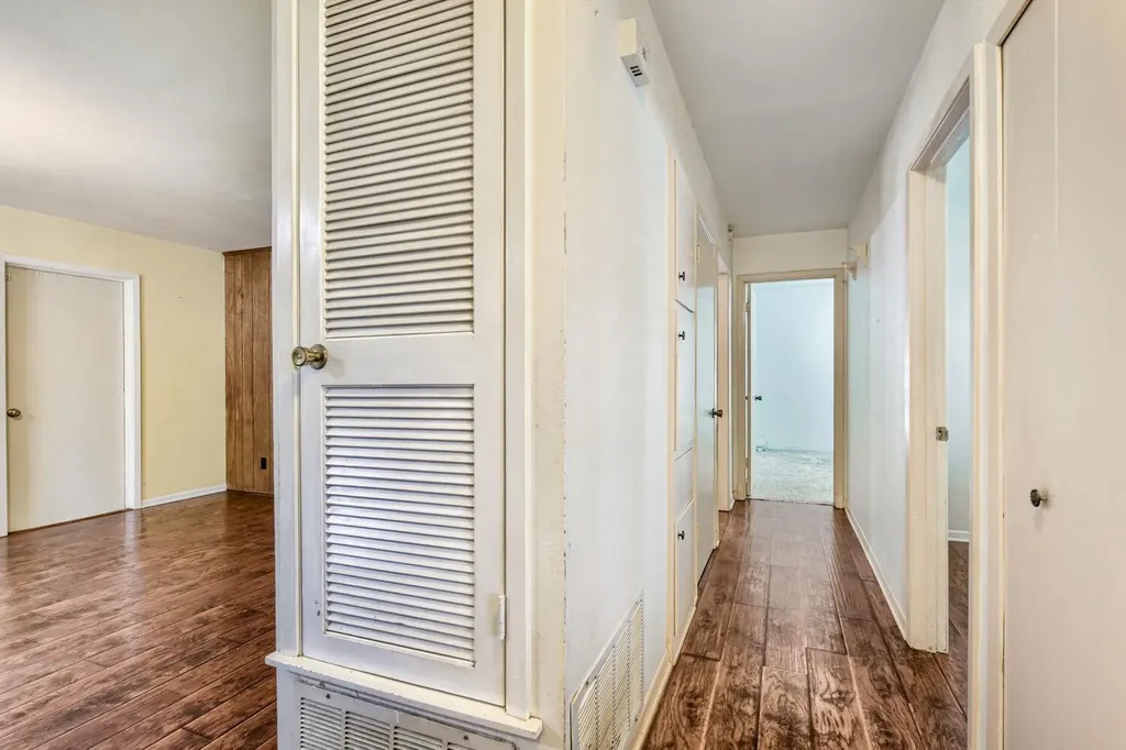 5001 Creekline Drive Austin TX 78745