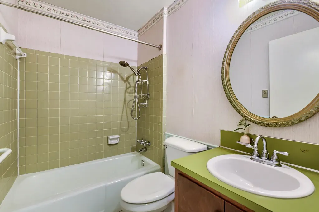 5001 Creekline Drive Austin TX 78745
