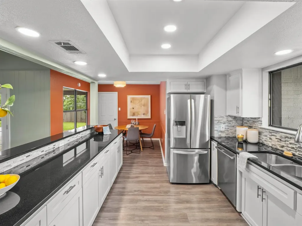 8809 Collingwood Drive Austin TX 78748