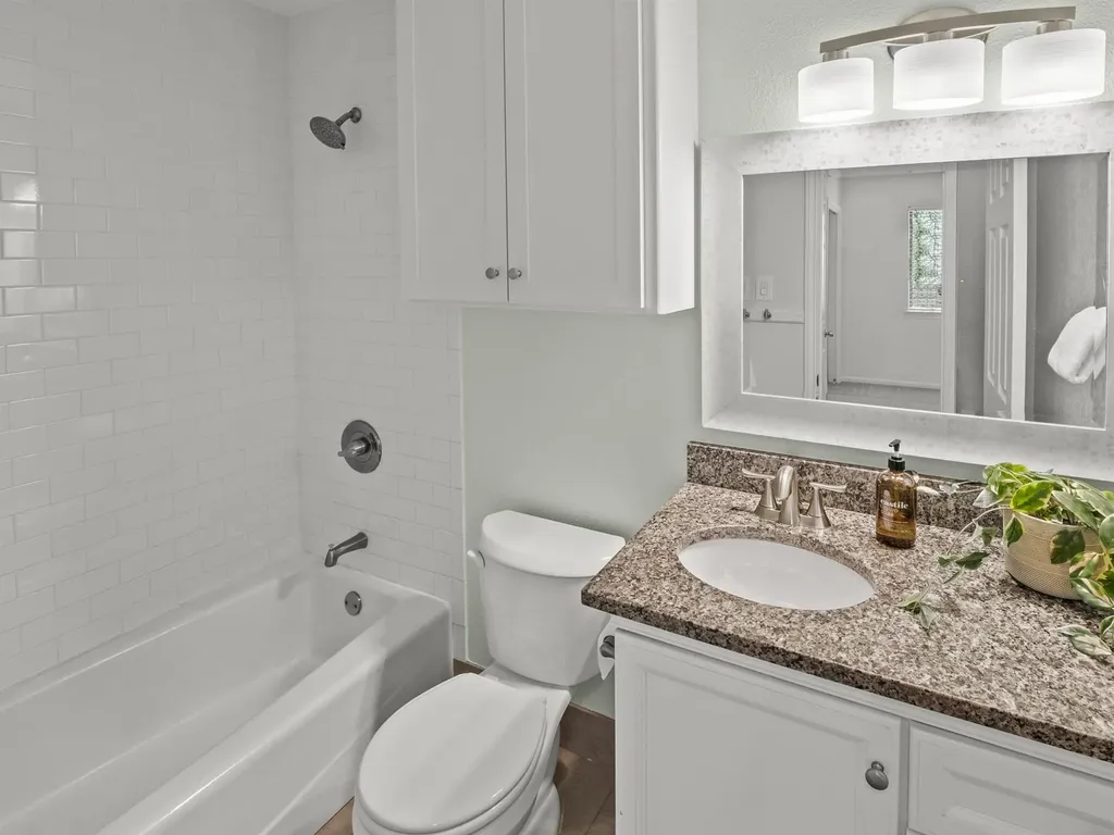 8809 Collingwood Drive Austin TX 78748