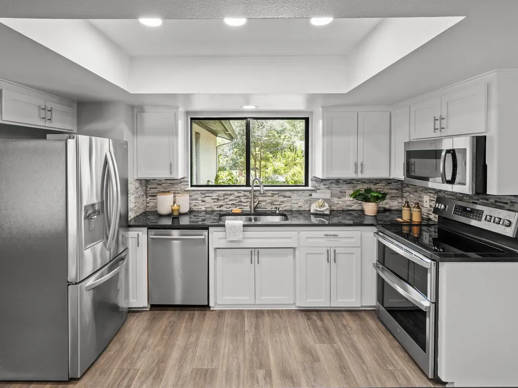8809 Collingwood Drive Austin TX 78748