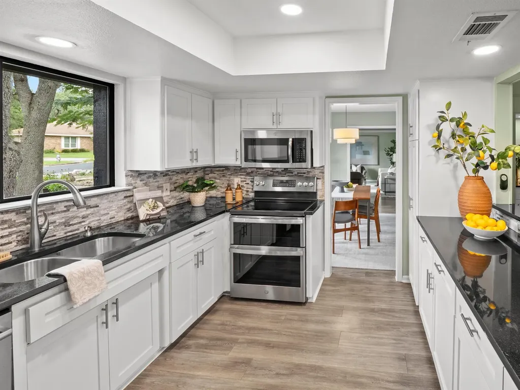 8809 Collingwood Drive Austin TX 78748