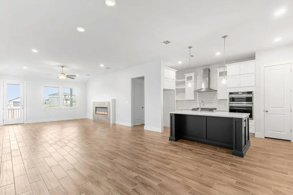 8521 Pine Muhly Drive Lago Vista TX 78645
