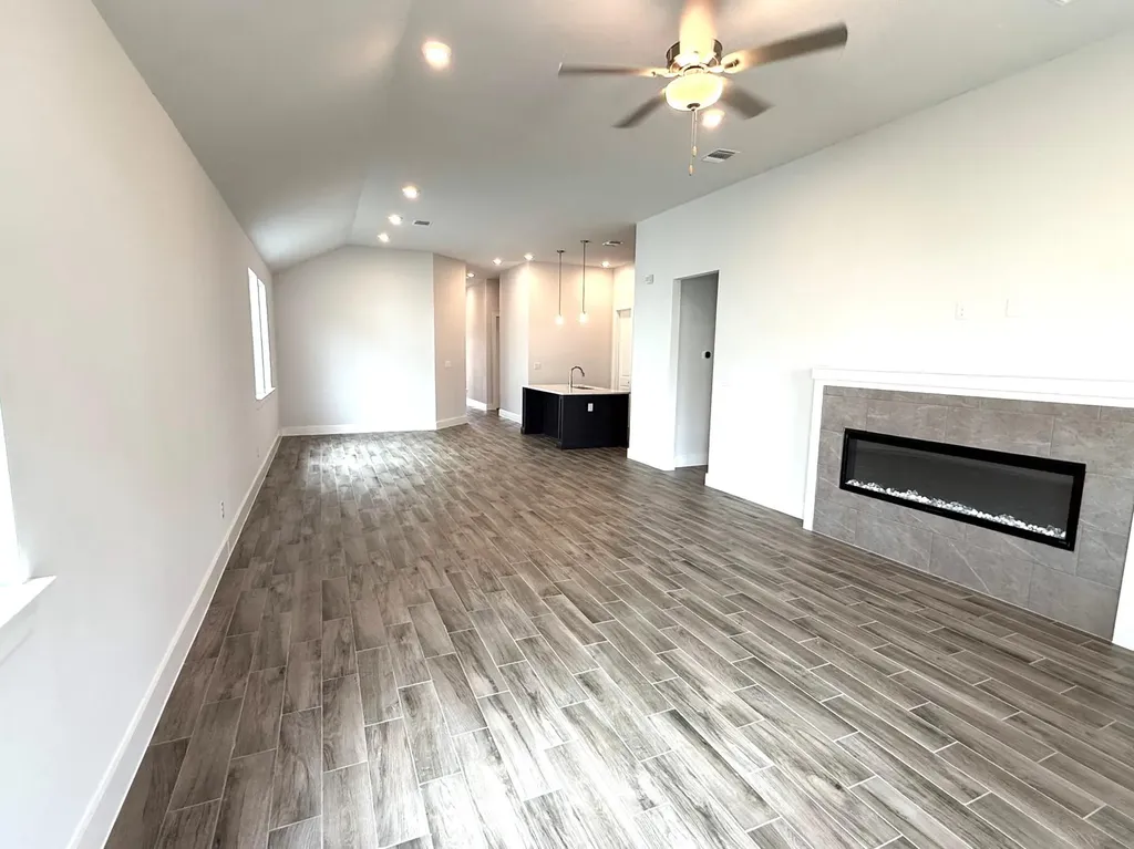 8521 Pine Muhly Drive Lago Vista TX 78645
