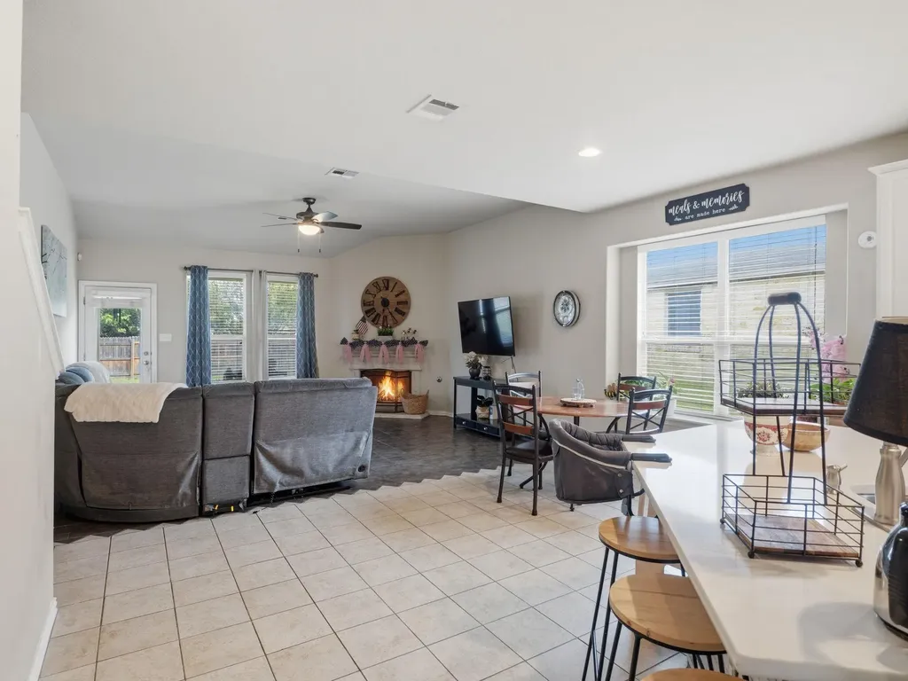 459 Sandstone Trail Buda TX 78610