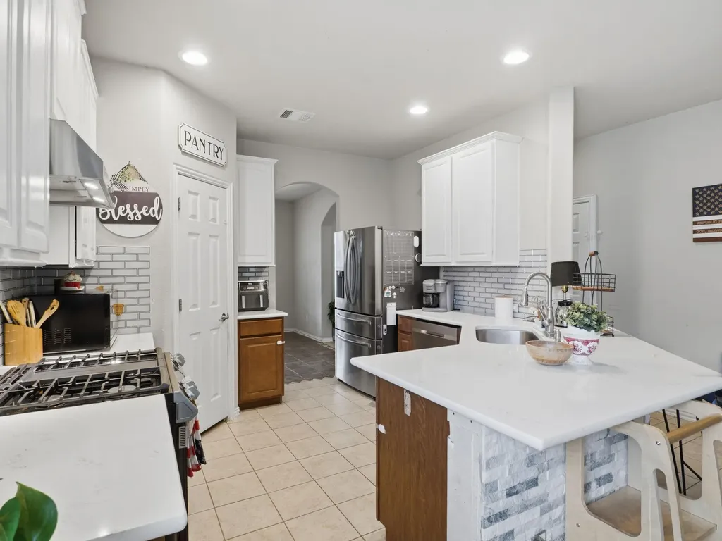 459 Sandstone Trail Buda TX 78610