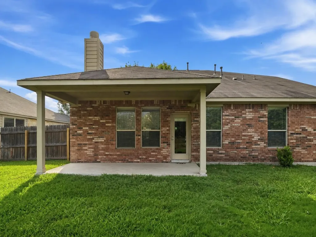 459 Sandstone Trail Buda TX 78610