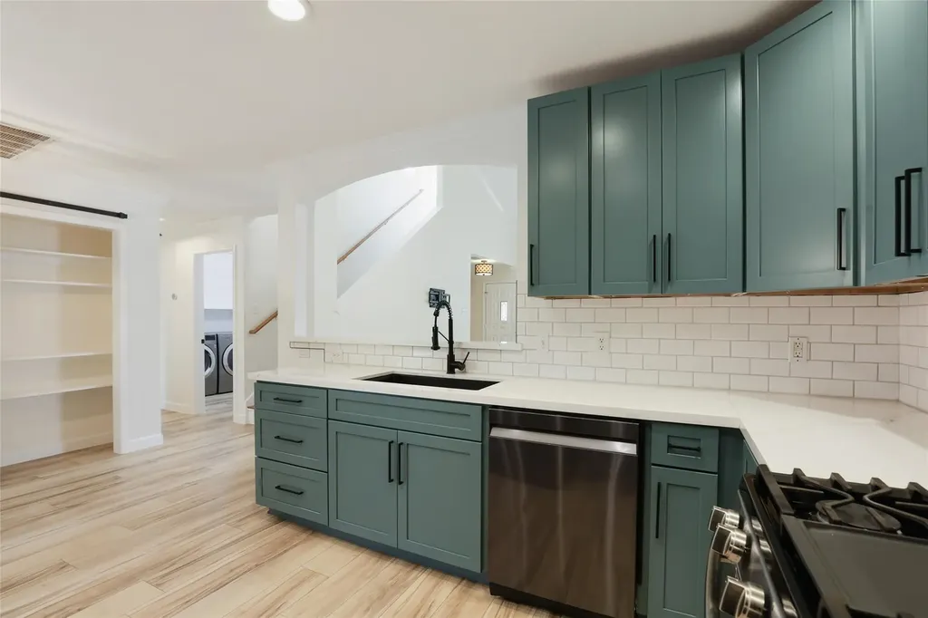 312 Washington Square Drive Leander TX 78641