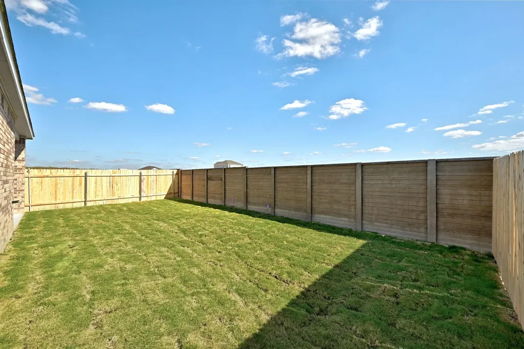7225 Dunaway Pass Del Valle TX 78617