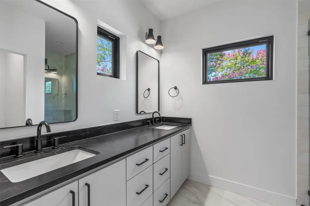 1402 Beckett Street Austin TX 78757