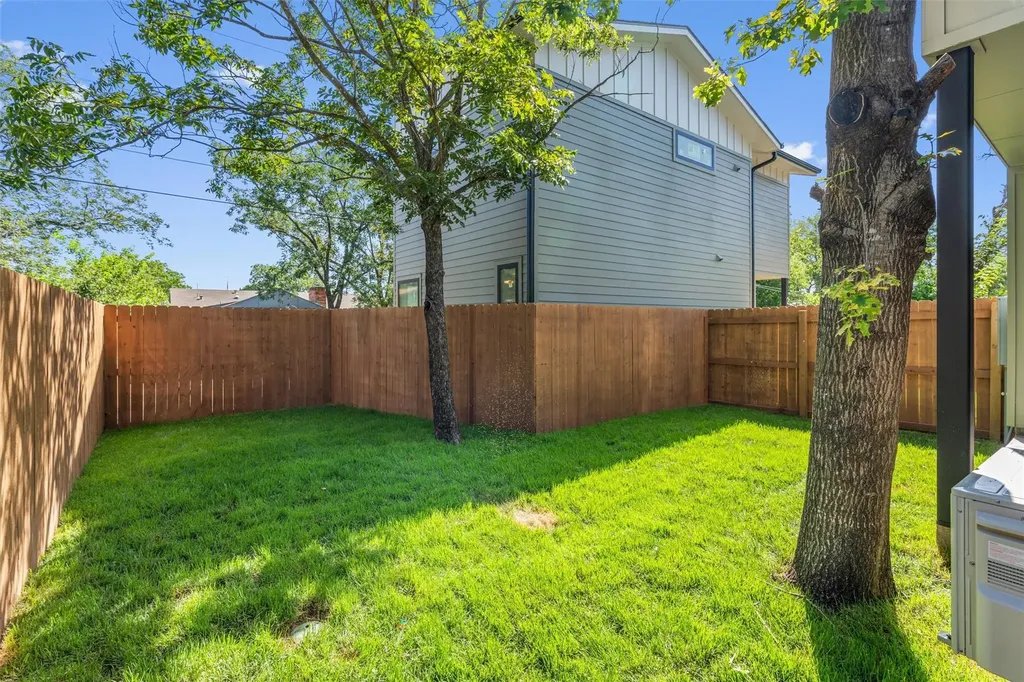 1402 Beckett Street Austin TX 78757