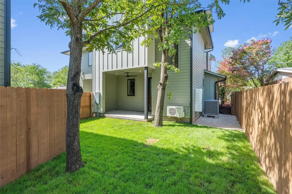 1402 Beckett Street Austin TX 78757