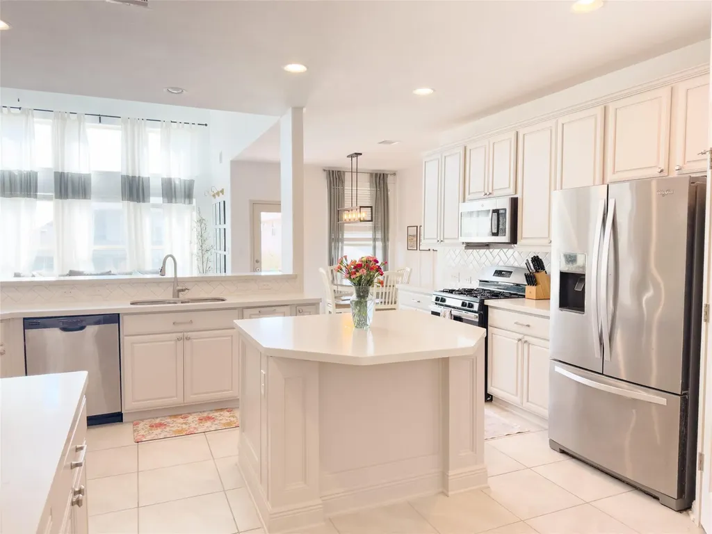 2515 Portici Pass Round Rock TX 78665