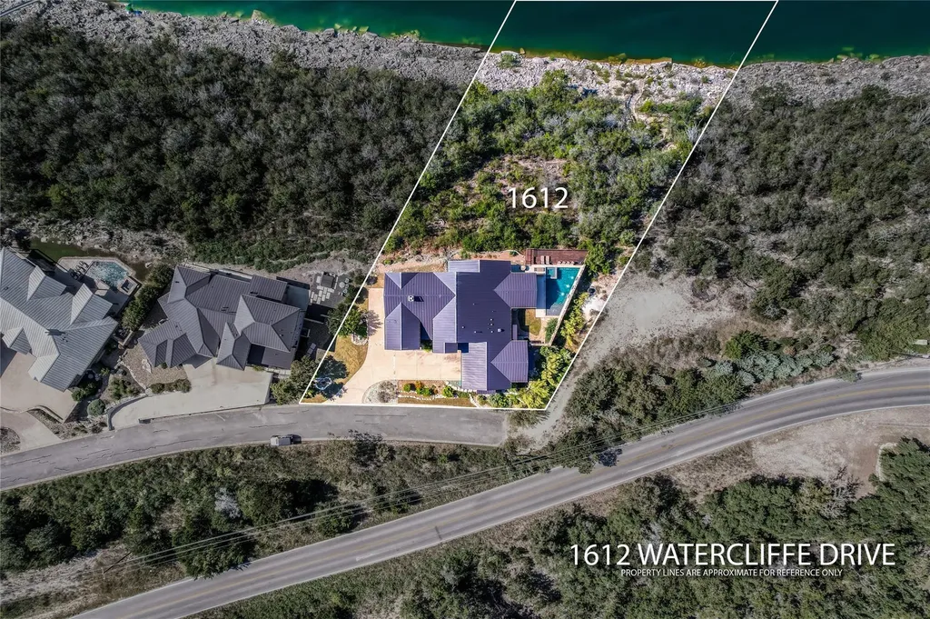 1612 Watercliffe Drive Lago Vista TX 78645