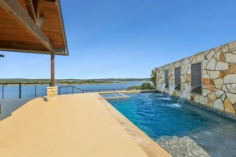 1612 Watercliffe Drive Lago Vista TX 78645