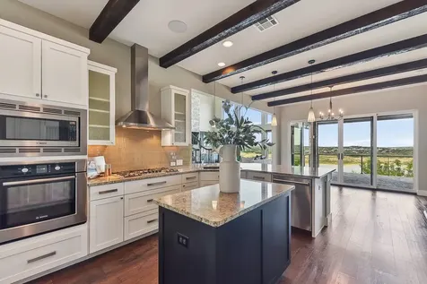 1612 Watercliffe Drive Lago Vista TX 78645