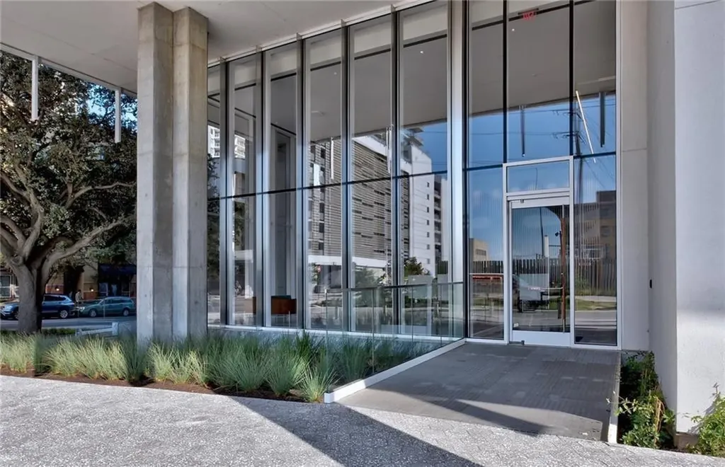 301 West Avenue Austin TX 78701
