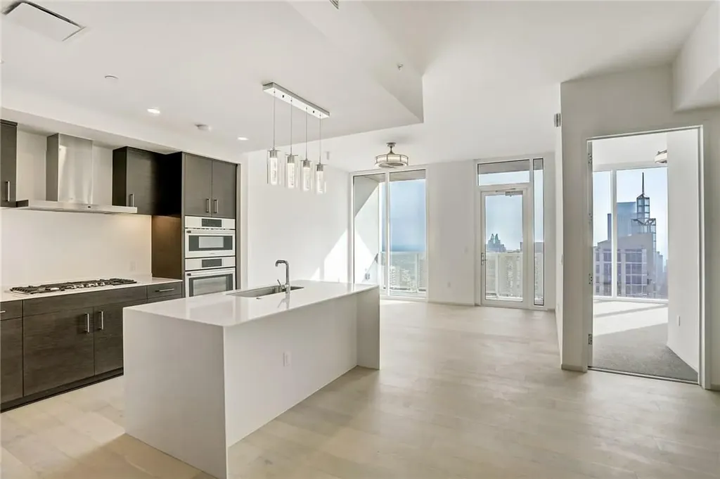 301 West Avenue Austin TX 78701