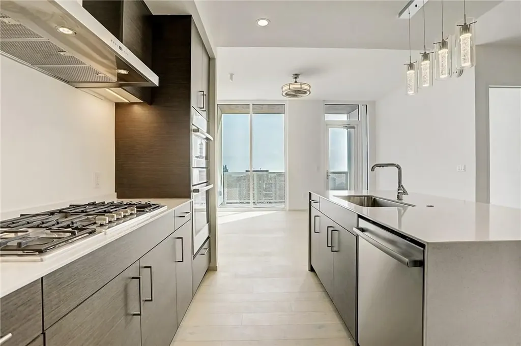 301 West Avenue Austin TX 78701