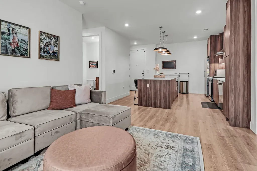 1701 Simond Avenue Austin TX 78723