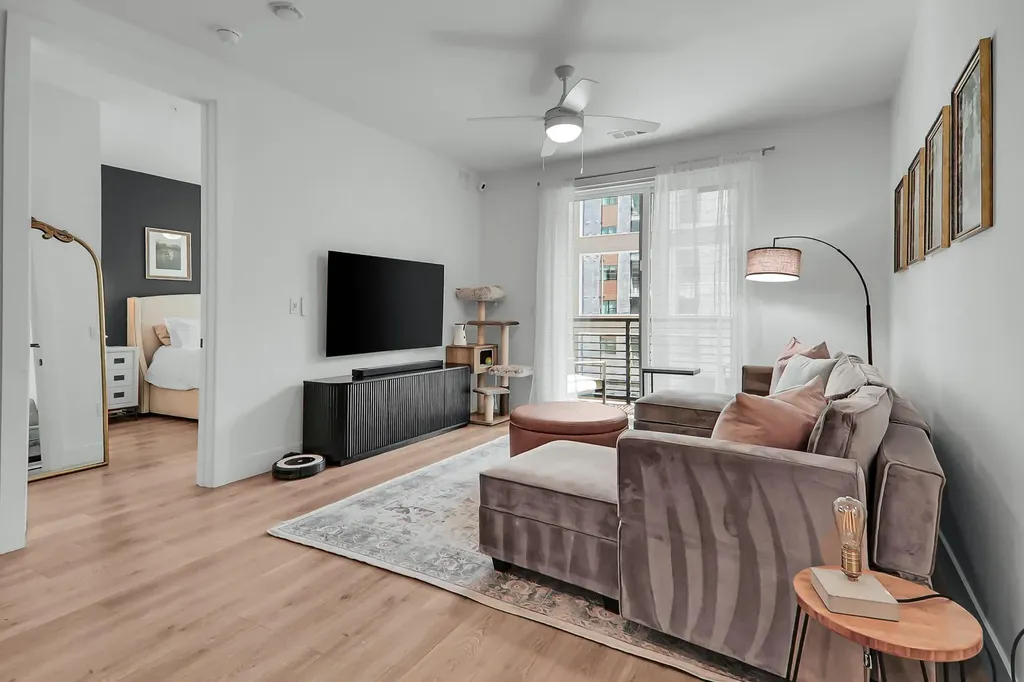 1701 Simond Avenue Austin TX 78723