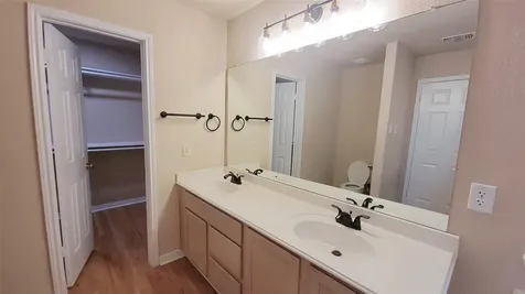 1248 Lacey Oak Loop Round Rock TX 78681