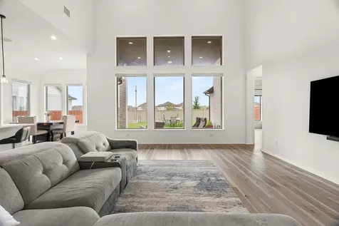 372 Hollister Drive Liberty Hill TX 78642