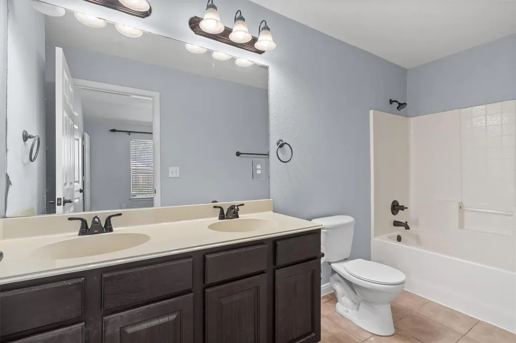 5036 Lexington Meadow Lane Del Valle TX 78617