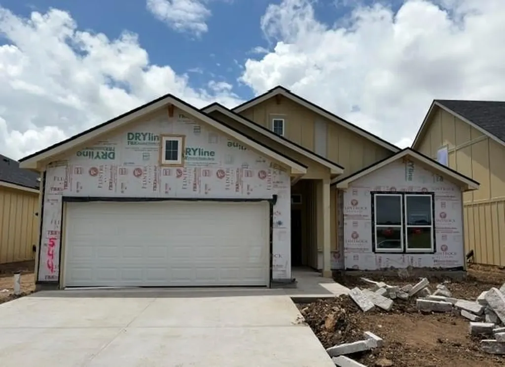 544 Gus Loop Georgetown TX 78626