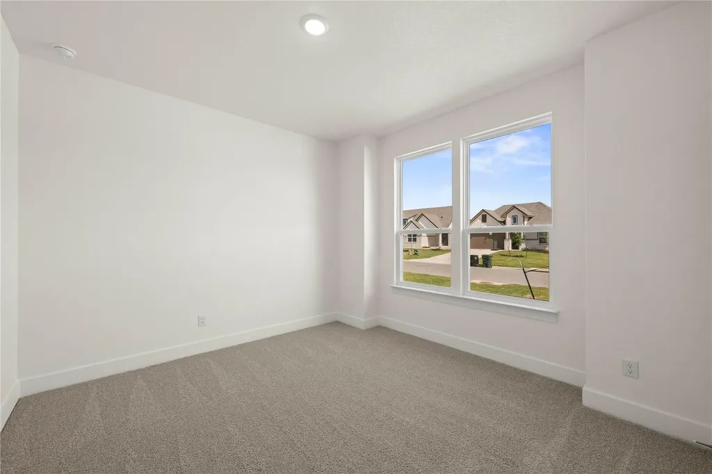 544 Gus Loop Georgetown TX 78626