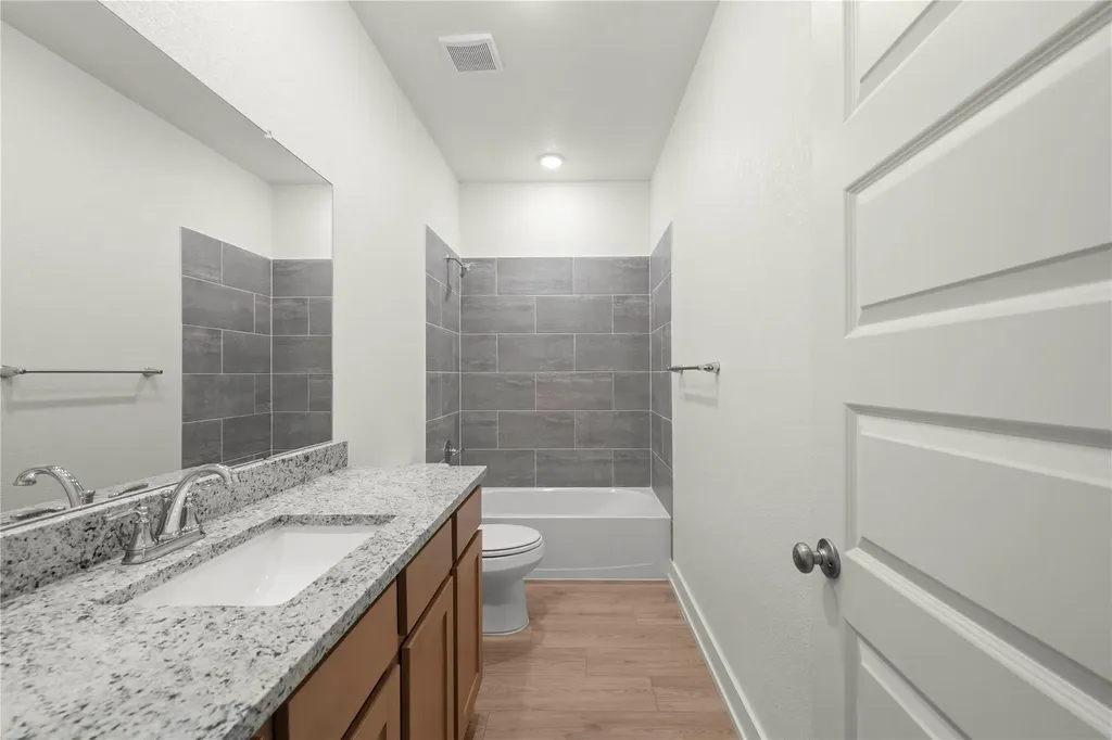544 Gus Loop Georgetown TX 78626