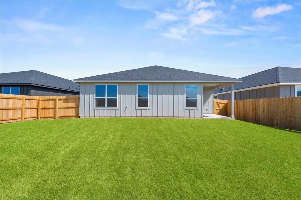 544 Gus Loop Georgetown TX 78626