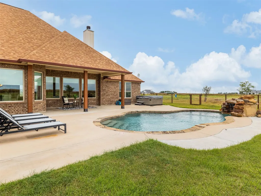 500 County Road 431 Road Taylor TX 76574