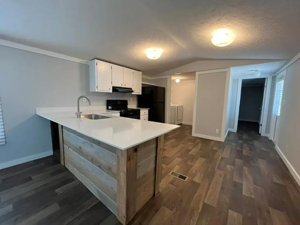 121 Sunflower Road Dale TX 78616